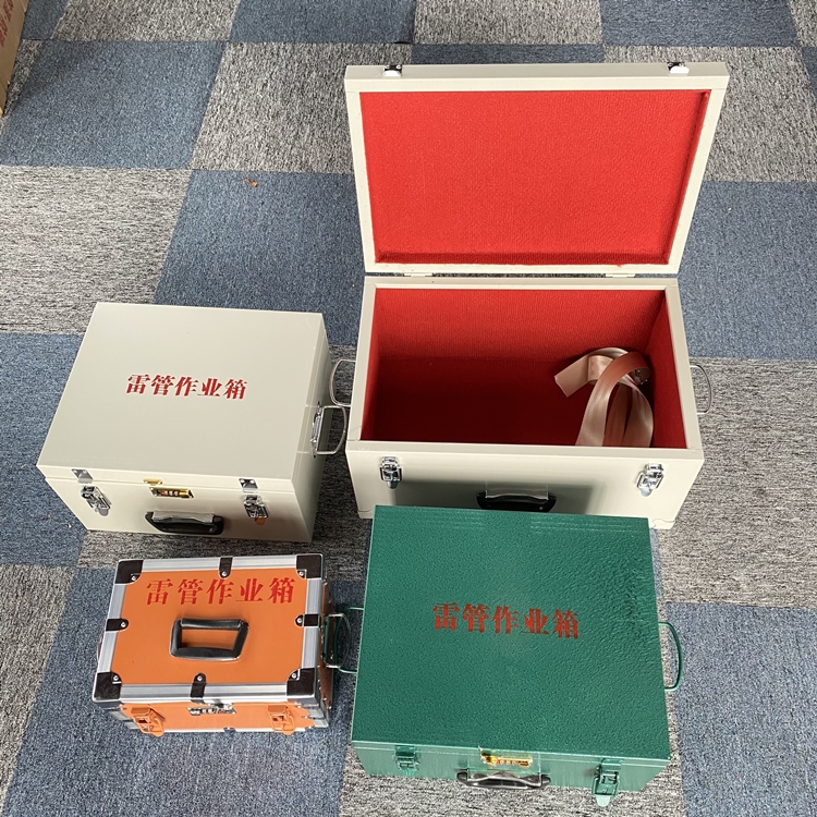 德格爆破工程作业箱如何选择？玻璃钢与传统材质的全面对比